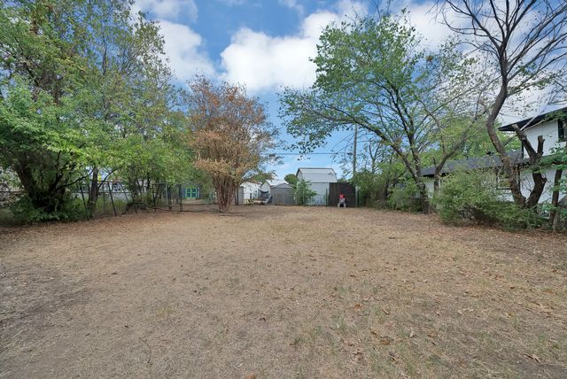 1104 Glenda Drive, Bedford, TX 76022