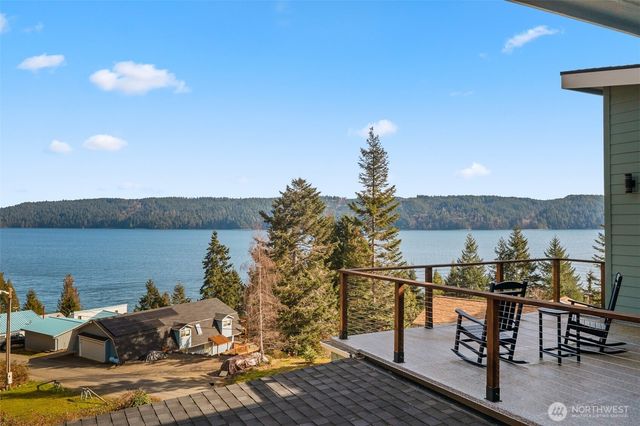 41 N Mardell Avenue, Hoodsport, WA 98548