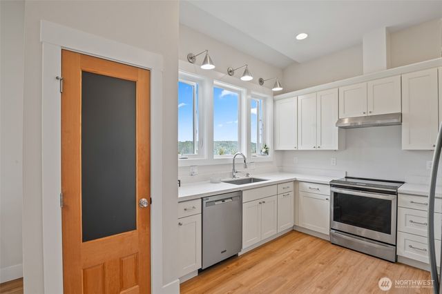41 N Mardell Avenue, Hoodsport, WA 98548