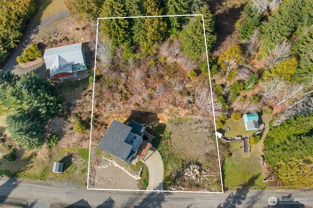 41 N Mardell Avenue, Hoodsport, WA 98548