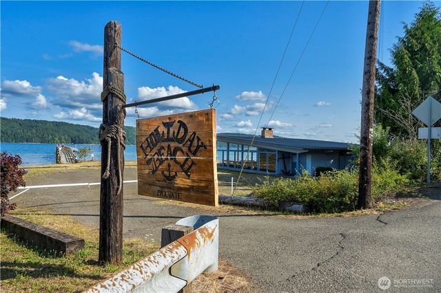 41 N Mardell Avenue, Hoodsport, WA 98548