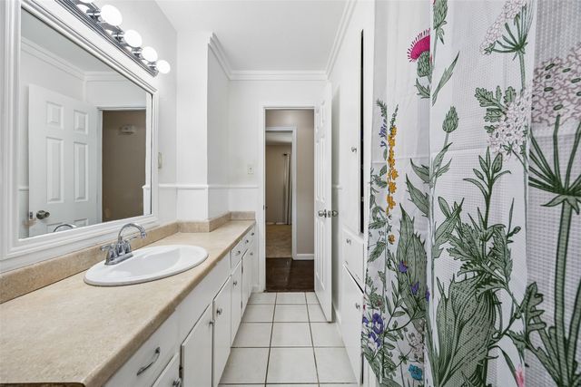 1918 Normandy Drive, Irving, TX 75060