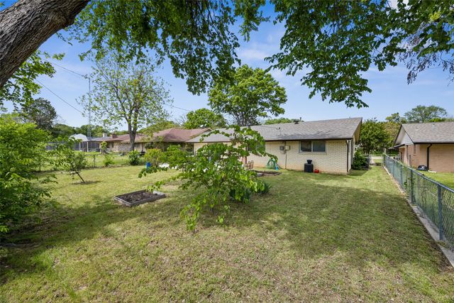 1918 Normandy Drive, Irving, TX 75060