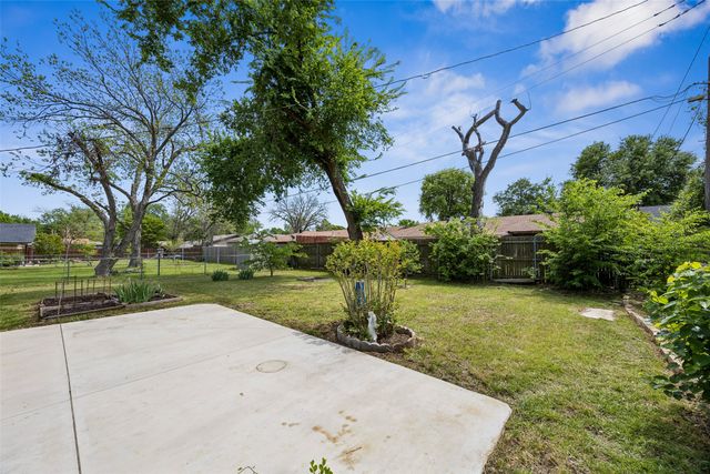 1918 Normandy Drive, Irving, TX 75060