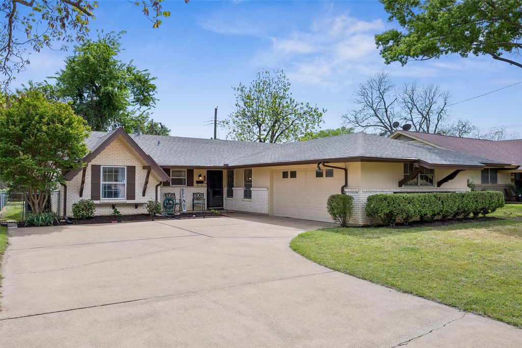 1918 Normandy Drive, Irving, TX 75060