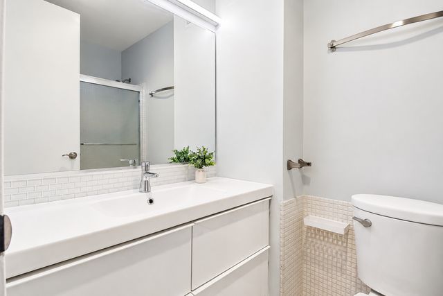 2400 N Lakeview Avenue 1704, Chicago, IL 60614