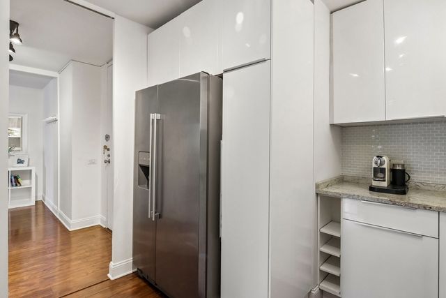 2400 N Lakeview Avenue 1704, Chicago, IL 60614