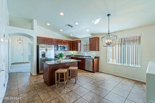 10554 S Sean Drive, Vail, AZ 85641