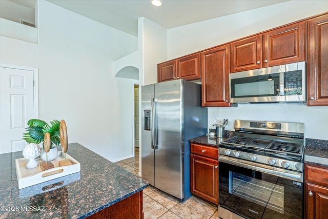 10554 S Sean Drive, Vail, AZ 85641