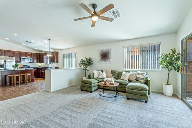10554 S Sean Drive, Vail, AZ 85641