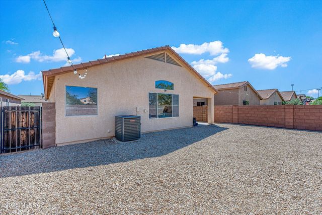 10554 S Sean Drive, Vail, AZ 85641