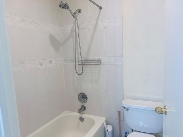 2121 El Paseo Street 2006, Houston, TX 77054