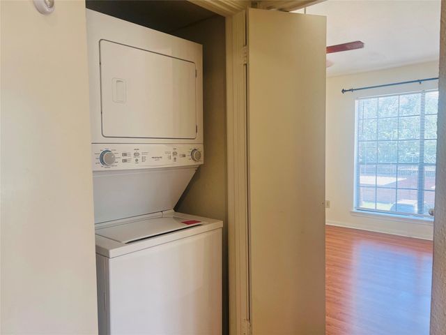 2121 El Paseo Street 2006, Houston, TX 77054