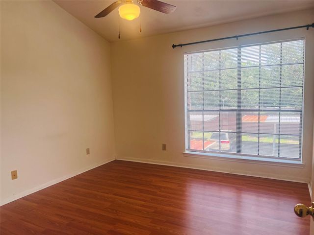 2121 El Paseo Street 2006, Houston, TX 77054