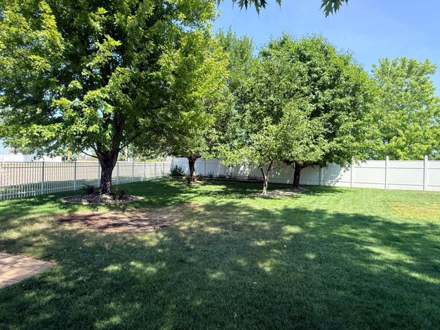 3318 39th Street S, Moorhead, MN 56560