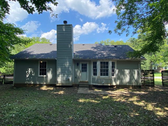 314 Southern Dr, Clarksville, TN 37042
