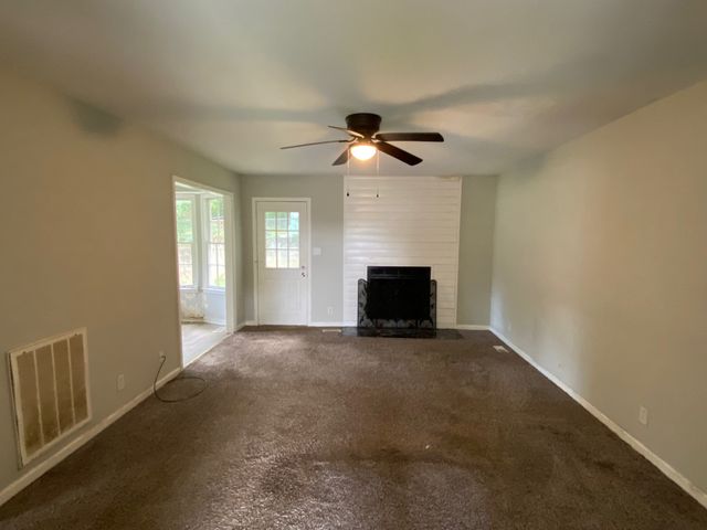 314 Southern Dr, Clarksville, TN 37042