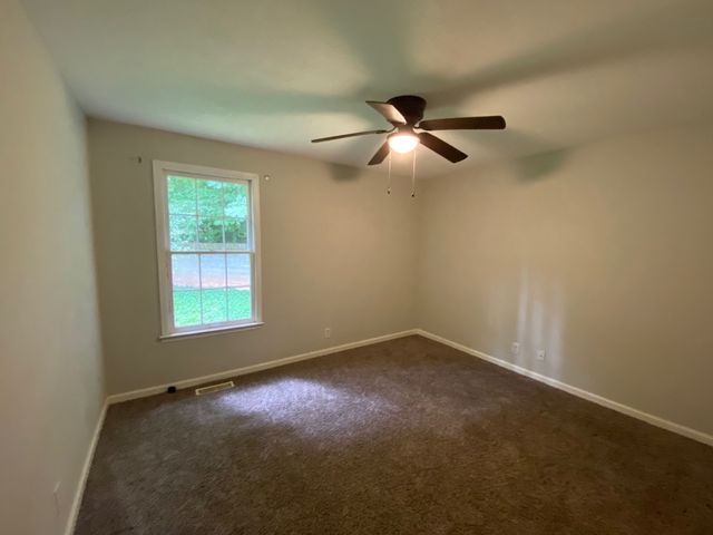 314 Southern Dr, Clarksville, TN 37042