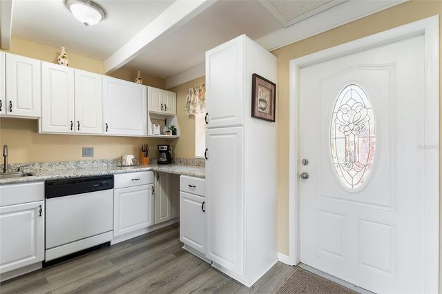 1217 CLUB CIRCLE, Lakeshore, FL 33854