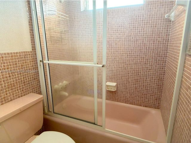 2930 Point East Dr E601, Aventura, FL 33160