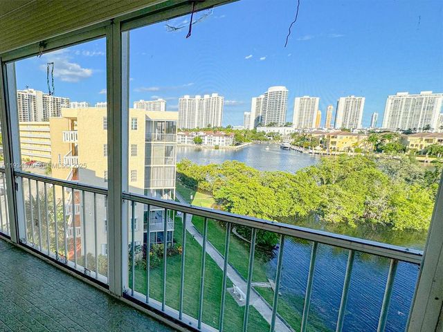 2930 Point East Dr E601, Aventura, FL 33160