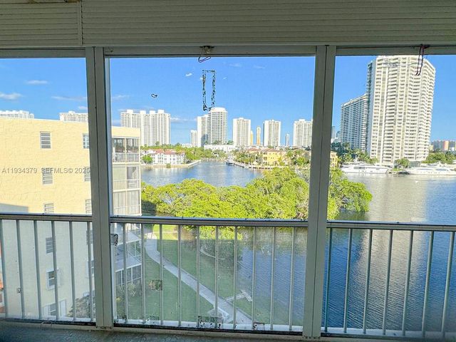 2930 Point East Dr E601, Aventura, FL 33160