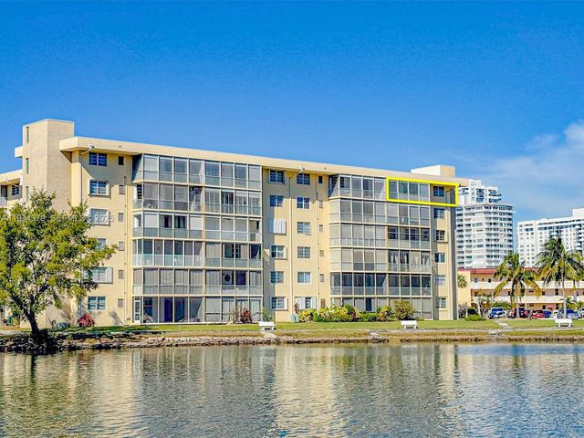 2930 Point East Dr E601, Aventura, FL 33160