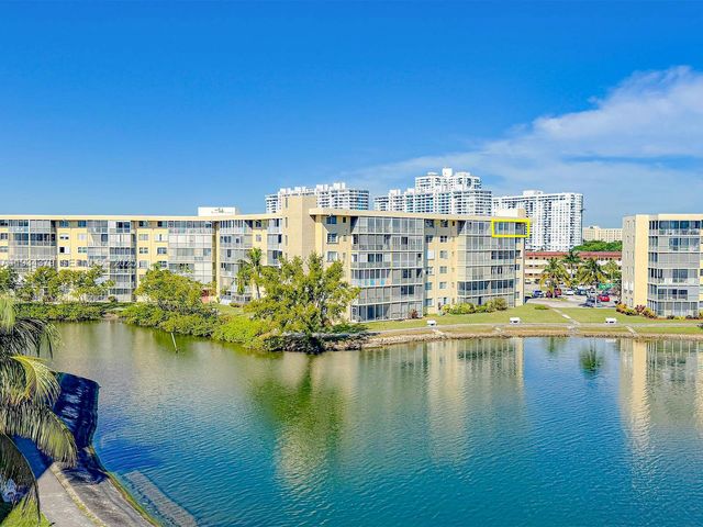 2930 Point East Dr E601, Aventura, FL 33160