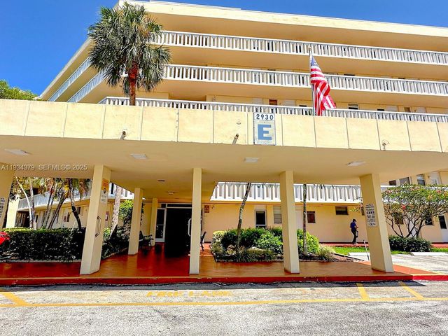 2930 Point East Dr E601, Aventura, FL 33160