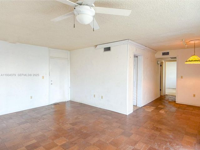 2930 Point East Dr E601, Aventura, FL 33160