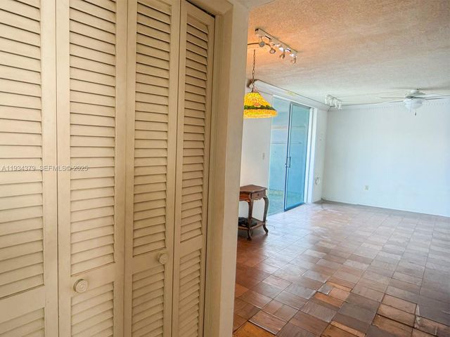 2930 Point East Dr E601, Aventura, FL 33160