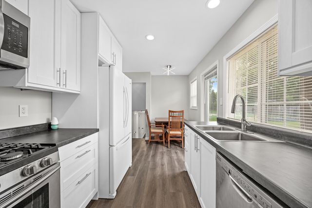 148 Bedford Road, Bolingbrook, IL 60440