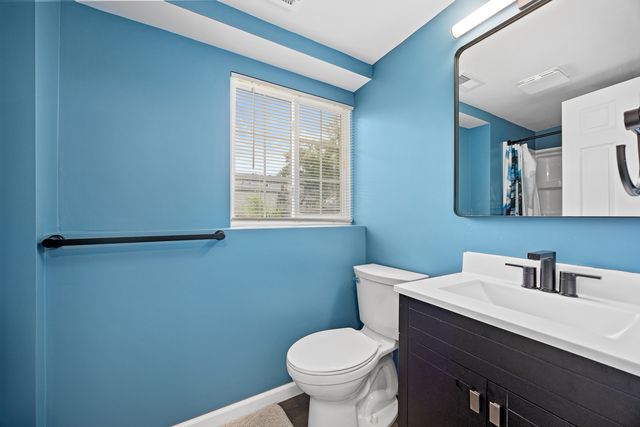 148 Bedford Road, Bolingbrook, IL 60440
