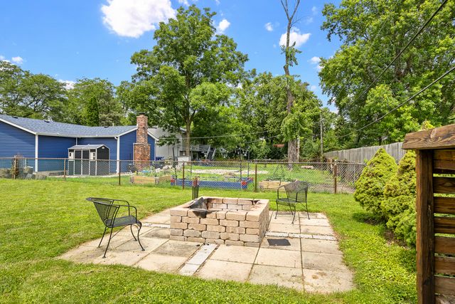 148 Bedford Road, Bolingbrook, IL 60440
