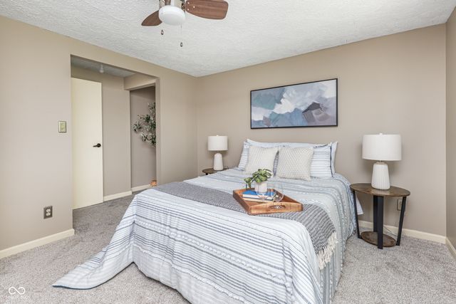 7525 Turnberry Court, Indianapolis, IN 46237