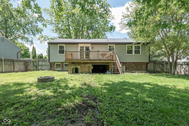 7525 Turnberry Court, Indianapolis, IN 46237