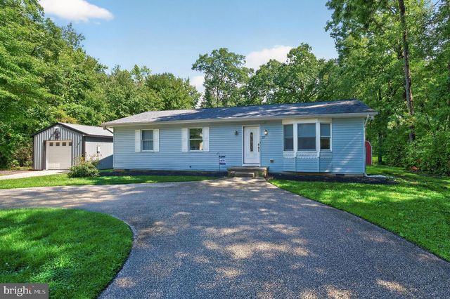 27 GRASMUR CT, Berlin, NJ 08009