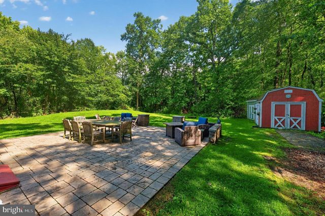 27 GRASMUR CT, Berlin, NJ 08009