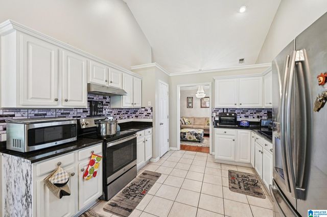 110 AARON PARC COURT, Pelham, AL 35124