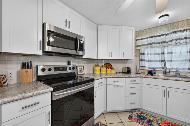11 DEL PRADO DRIVE, Englewood, FL 34223