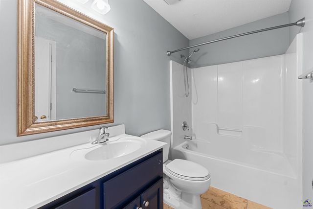 83 Duke Lane, Kathleen, GA 31047