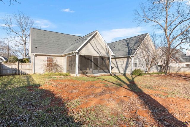 83 Duke Lane, Kathleen, GA 31047