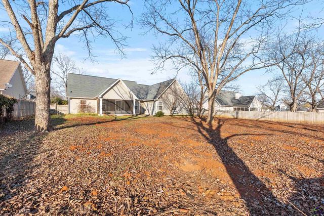 83 Duke Lane, Kathleen, GA 31047