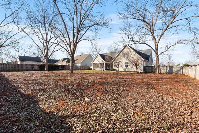 83 Duke Lane, Kathleen, GA 31047