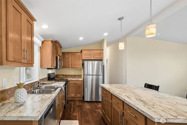 1226 Maple Drive, Enumclaw, WA 98022