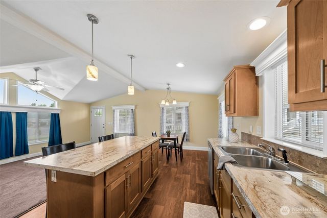 1226 Maple Drive, Enumclaw, WA 98022