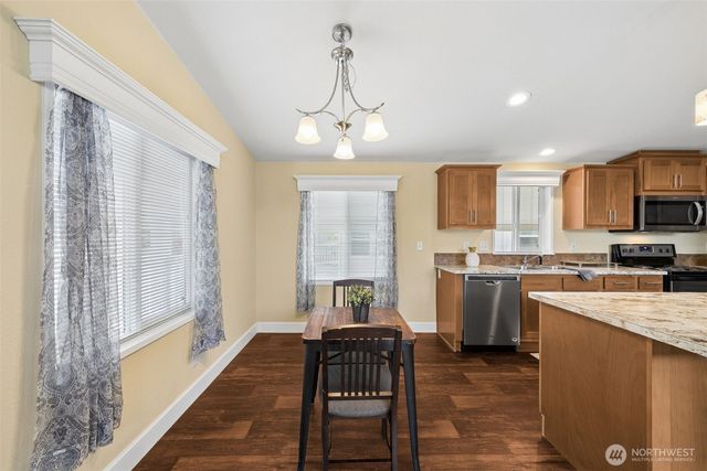 1226 Maple Drive, Enumclaw, WA 98022
