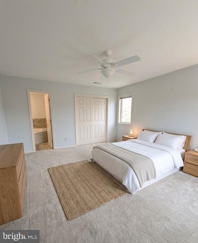 7 MARVIN CT, Lawrenceville, NJ 08648