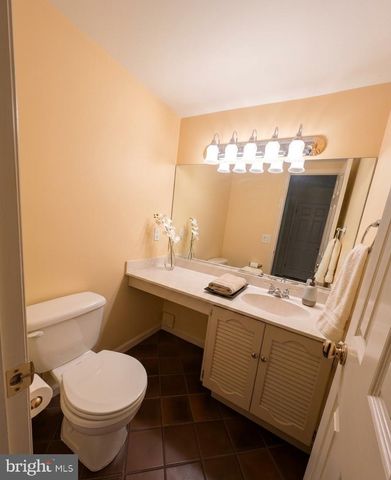 7 MARVIN CT, Lawrenceville, NJ 08648