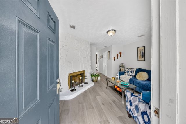 6715 Colchester Place, Norcross, GA 30093